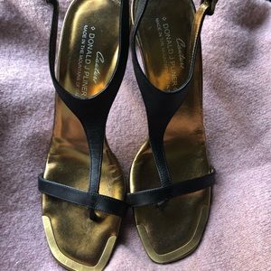 Donald Pliner sexy strappy heels 🔥